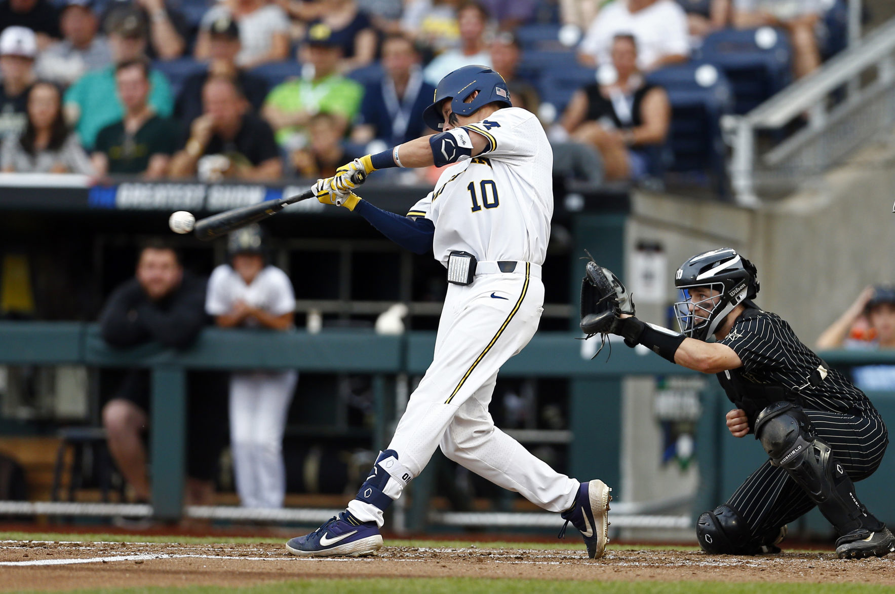 CWS Finals Baseball